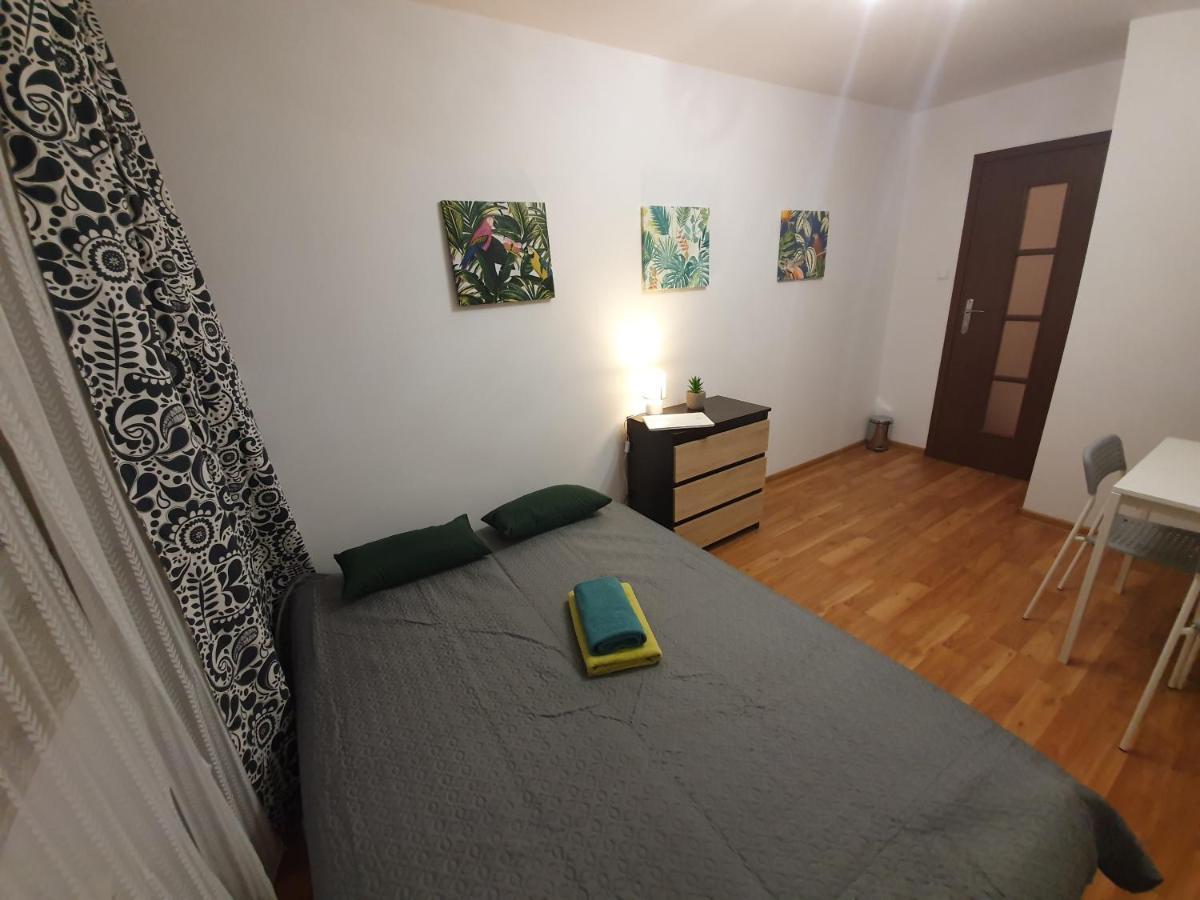 4 Rooms Solidarnosci Warszawa Zewnętrze zdjęcie